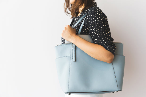 <h3>Handbags</h3>